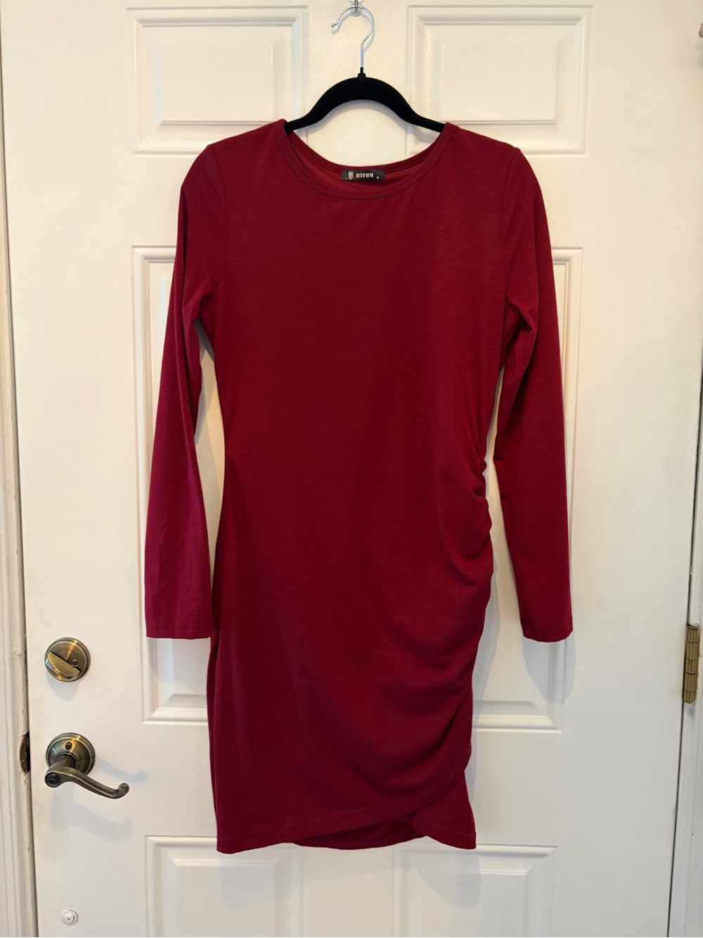 Amazon Burgundy Long-Sleeve Midi Dress with Side Ruching